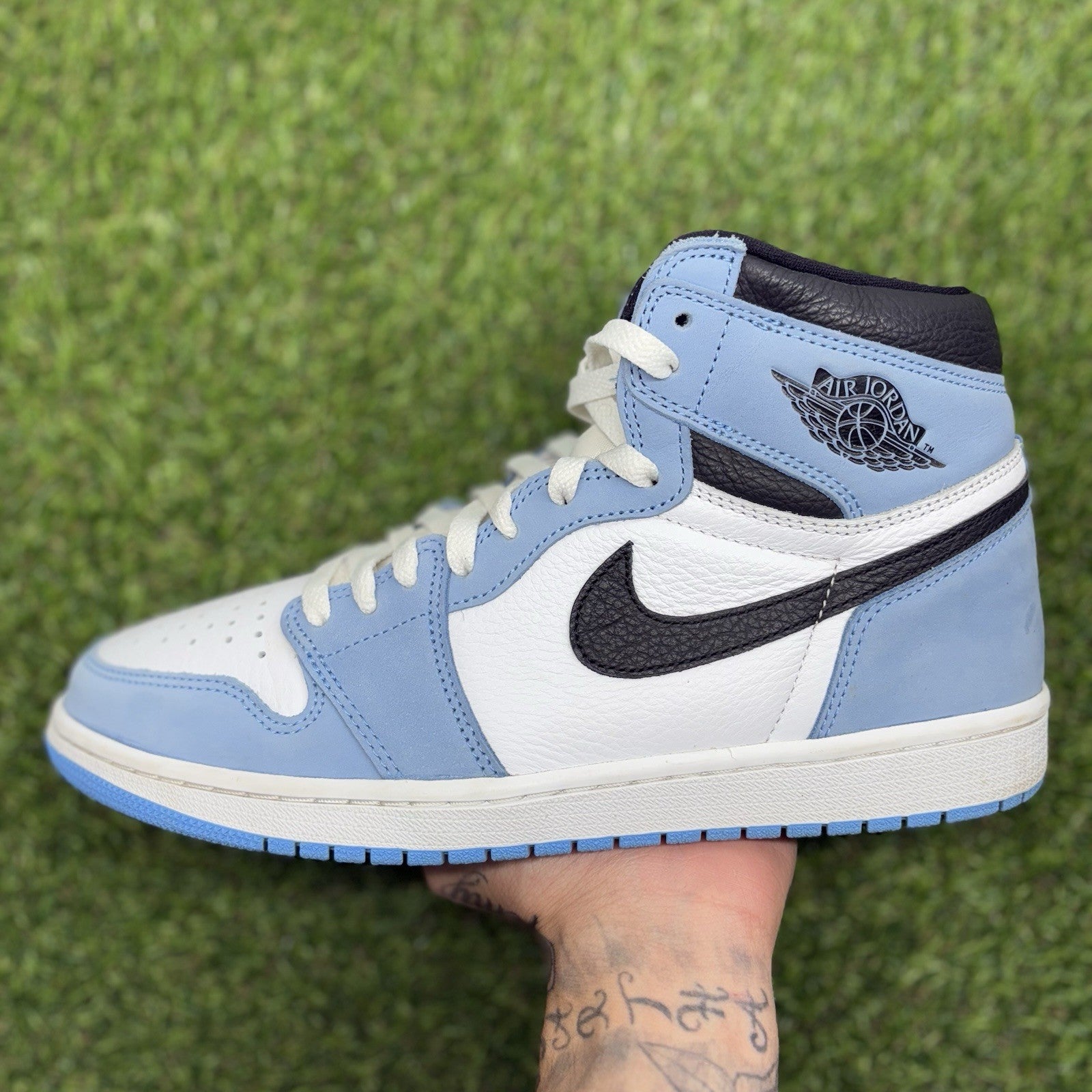 Size 11 - Air Jordan 1 Retro OG High ' University Blue ' | GREAT CONDITION!
