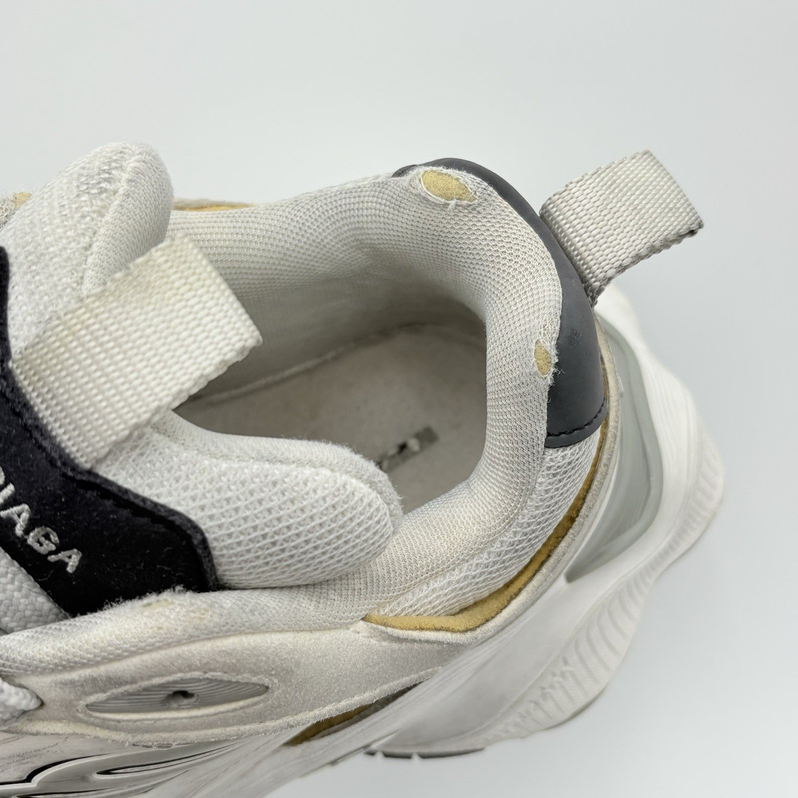 Size 44 (11 US) - Balenciaga Cargo Sneakers ' White Grey Black ' | GREAT COND!
