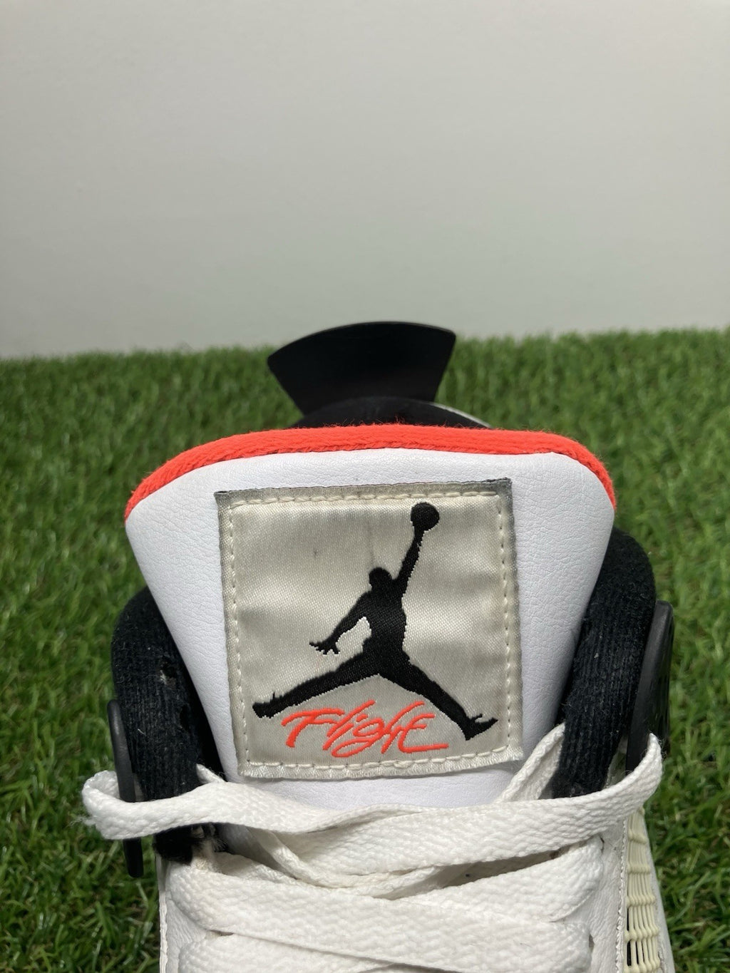 Size 10.5 - Nike Jordan 4 Retro ' Pale Citron ' | GOOD CONDITION!