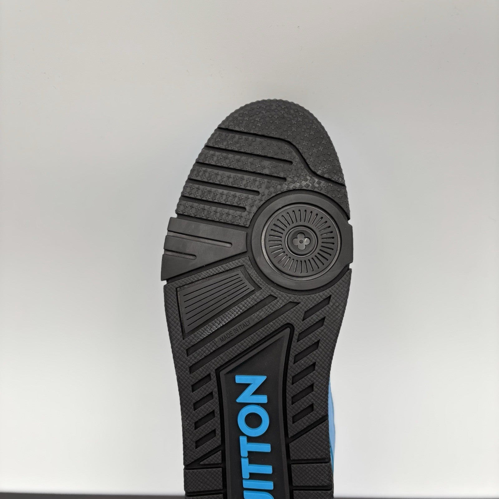 Size 6.5LV (7.5-8US) Louis Vuitton Virgil Abloh Trainer 'Blue Black' |1-3x Worn!