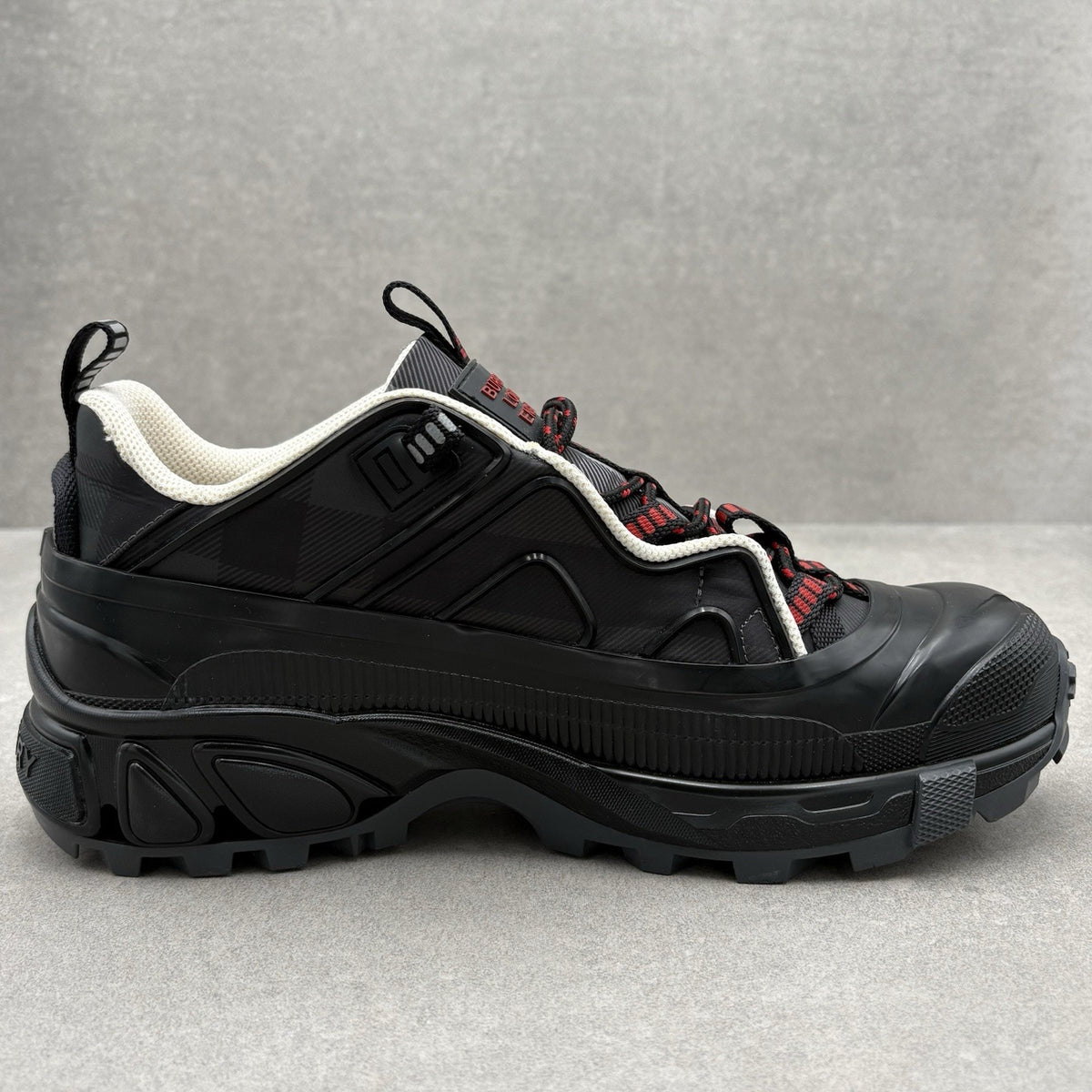 Arthur Check Sneaker 'Black Red' — photo 10