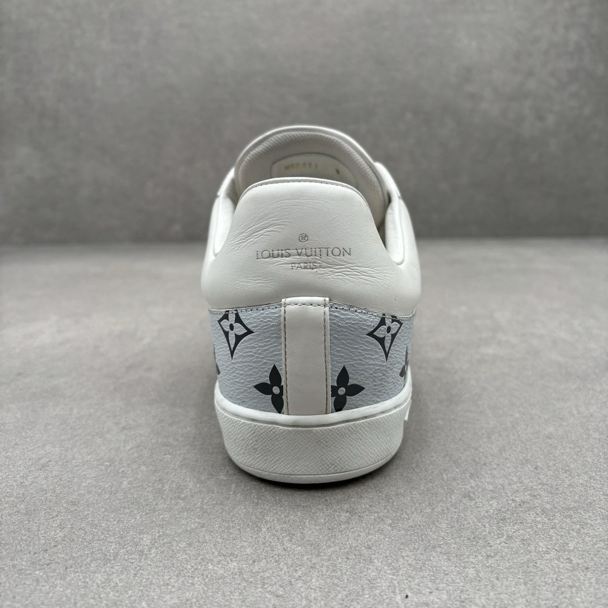 Monogram Luxembourg White — photo 3