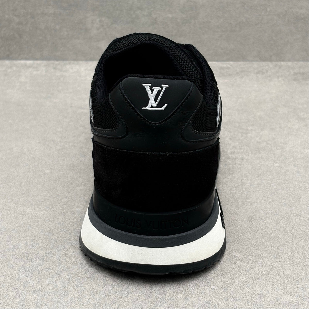 ONLY WORN ONCE! Louis Vuitton Run Away Low — photo 3