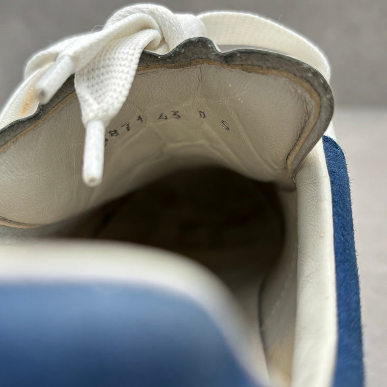 White, Blue Bottoms — photo 14