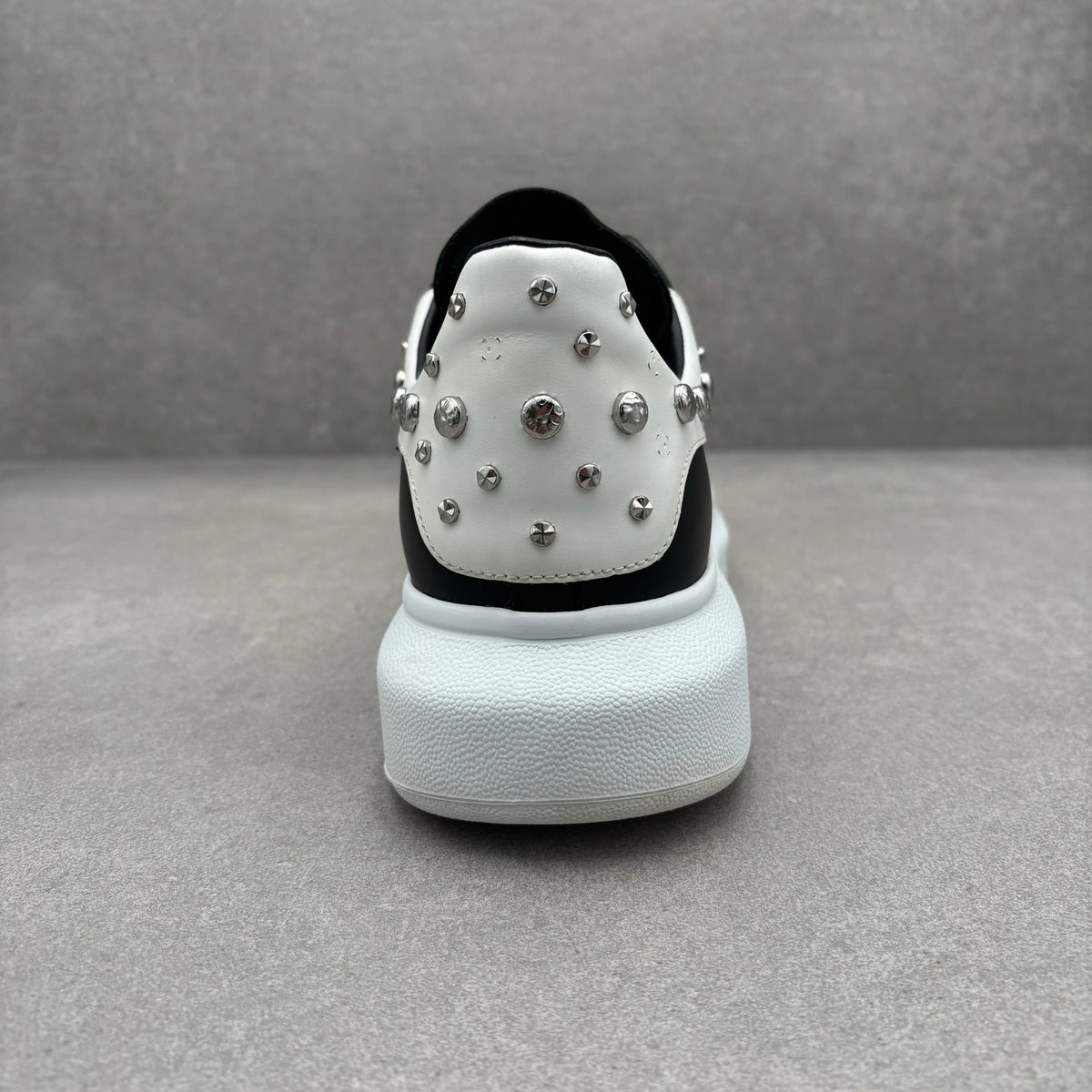 Studded Oversized White Black — photo 3