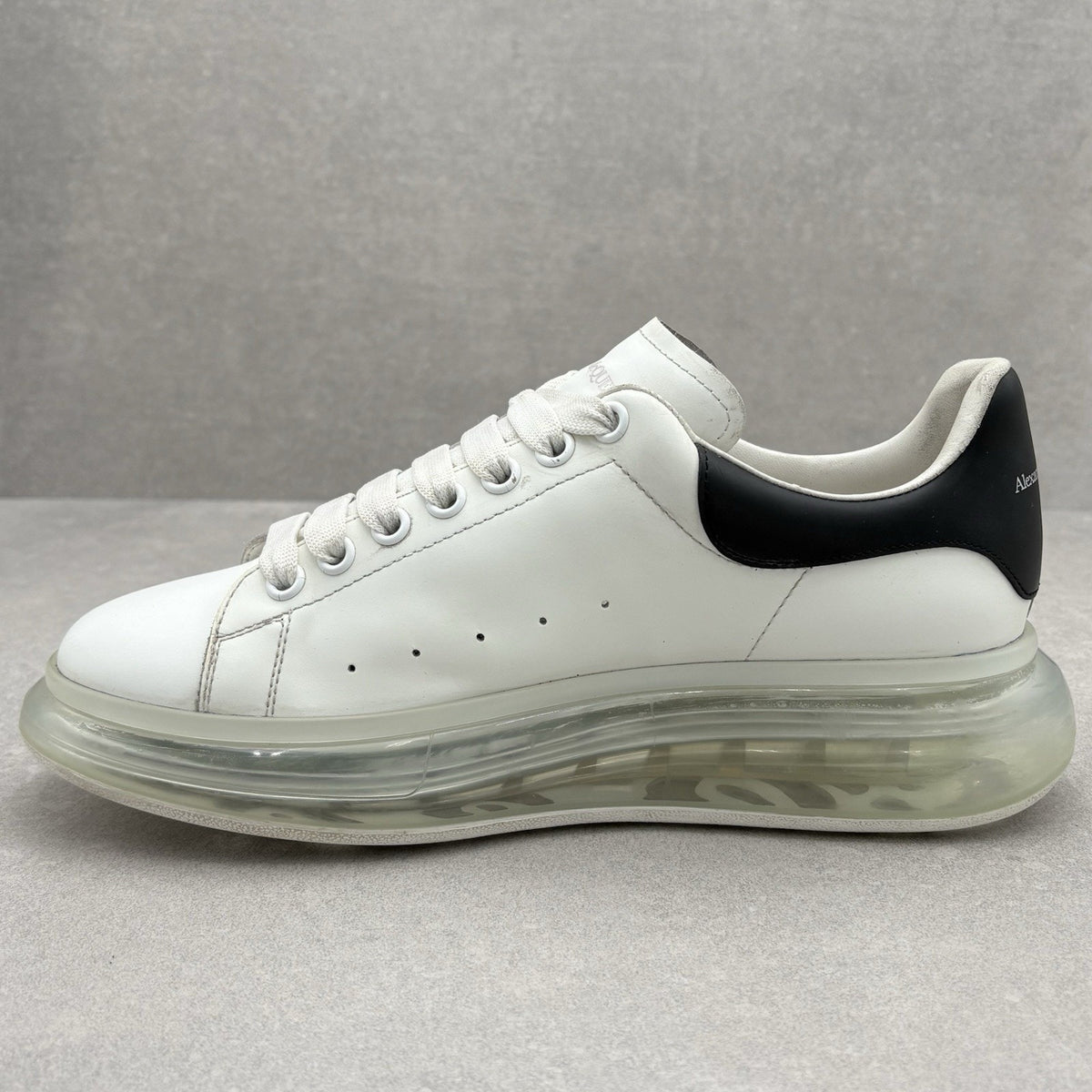 Oversized Sneaker Clear Sole White Black — photo 4