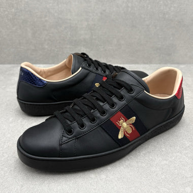 Ace Embroidered Bee Black