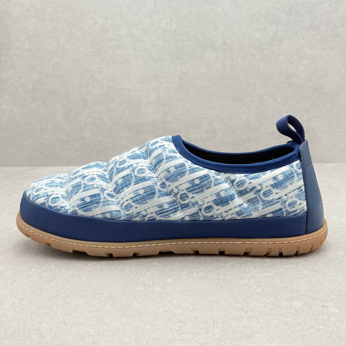 WORN ONCE! Dior Oblique Quilted Snow Puffer Slipper Blue — photo 4