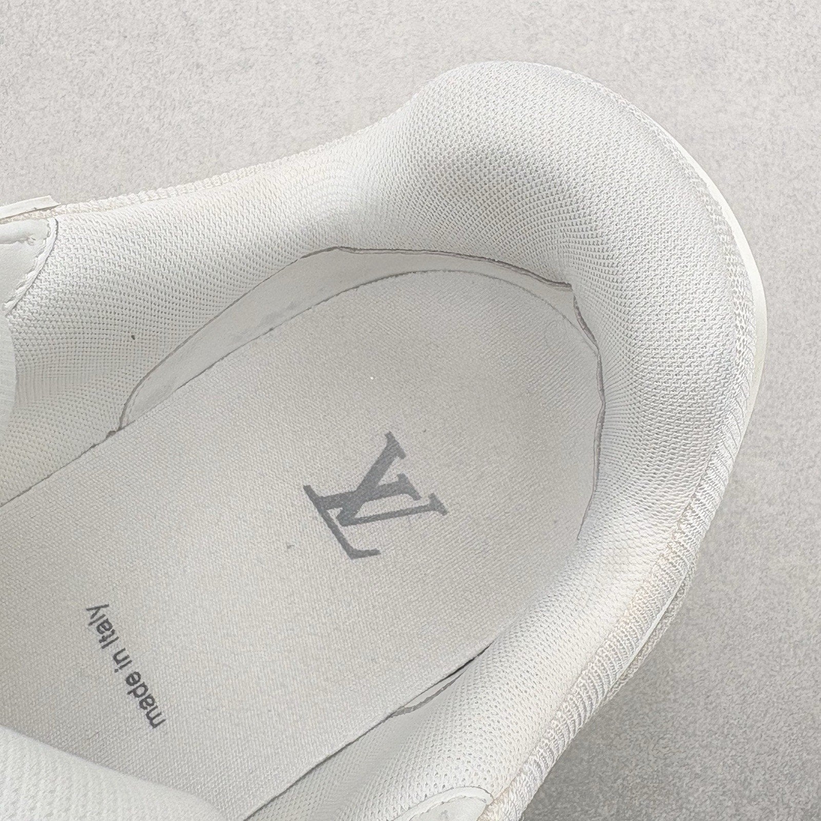 Louis Vuitton Trainer Denim ' Beige ' | Size 8.5 LV (9.5-10 US)