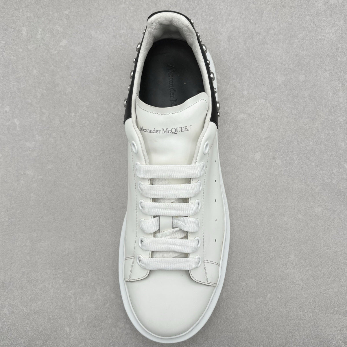 Studded Oversized Sneaker White Black — photo 10