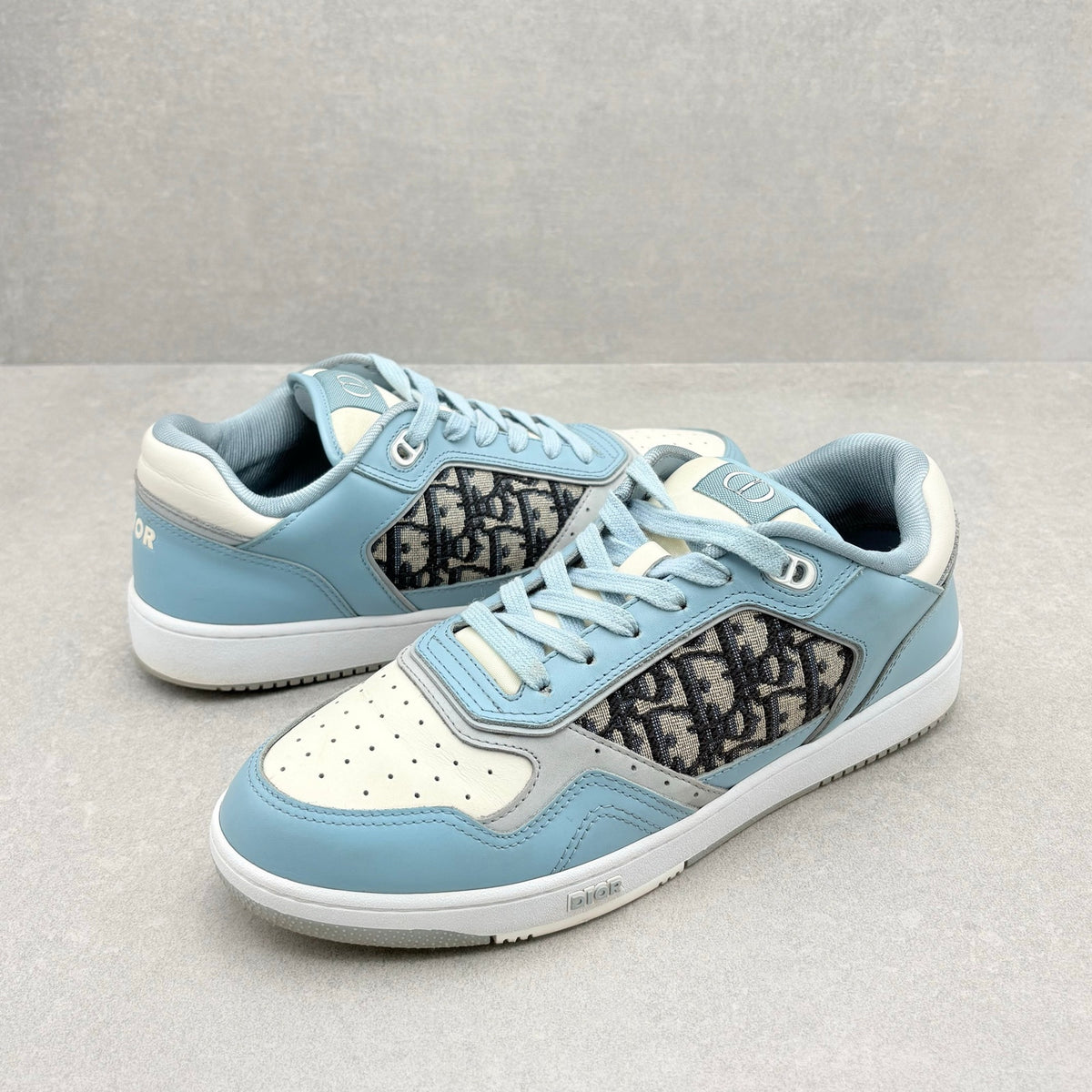 B27 Low Oblique Sneaker Light Blue