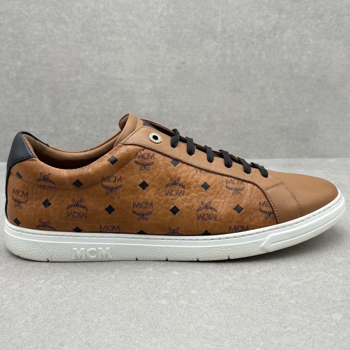 Terrain Monogram Low Top Sneaker — photo 2