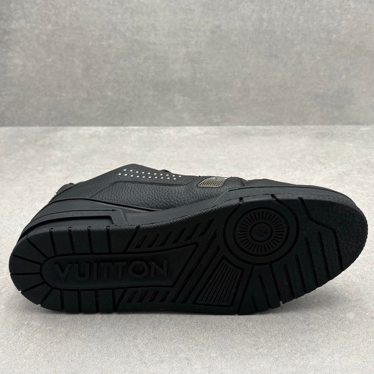 Studded Trainer Black — photo 14