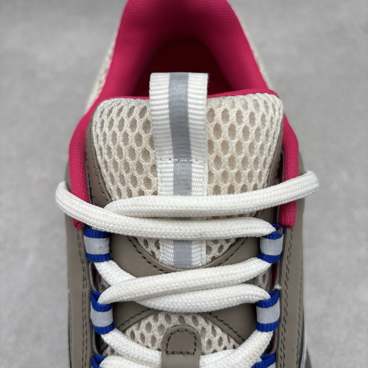 B22 Beige, Pink — photo 12