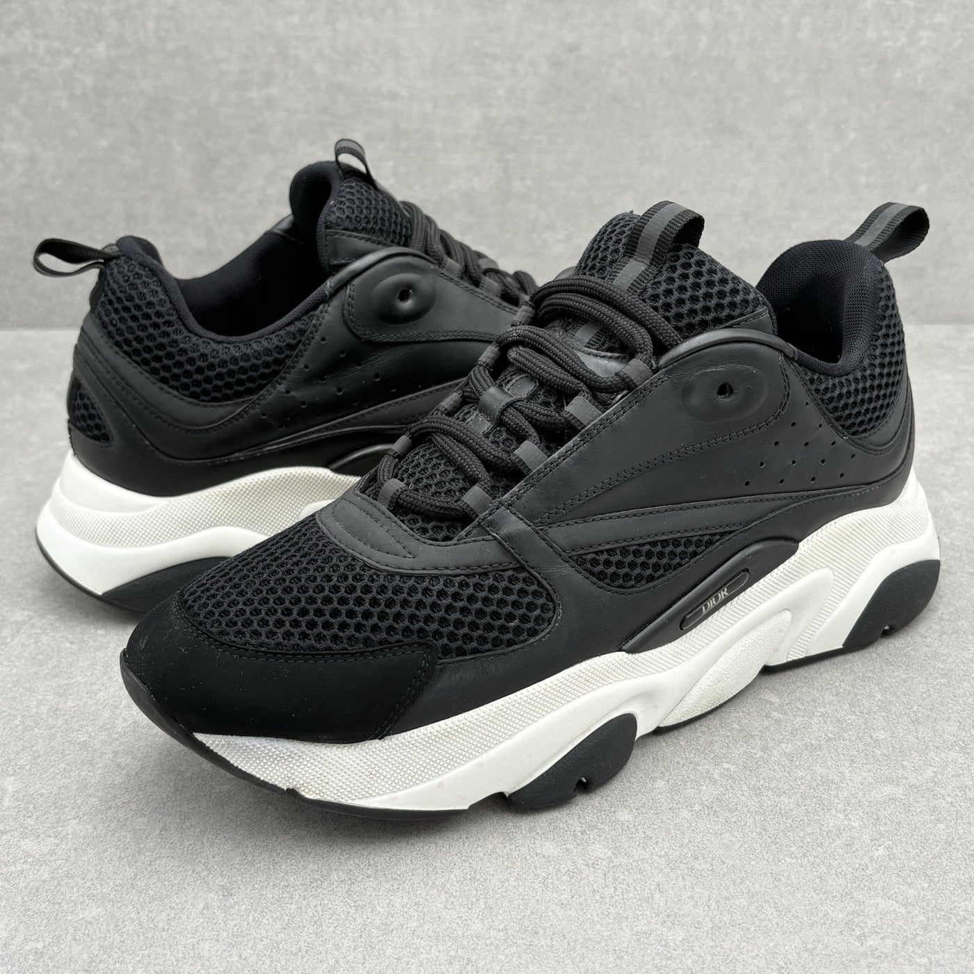 B22 Sneaker Black White
