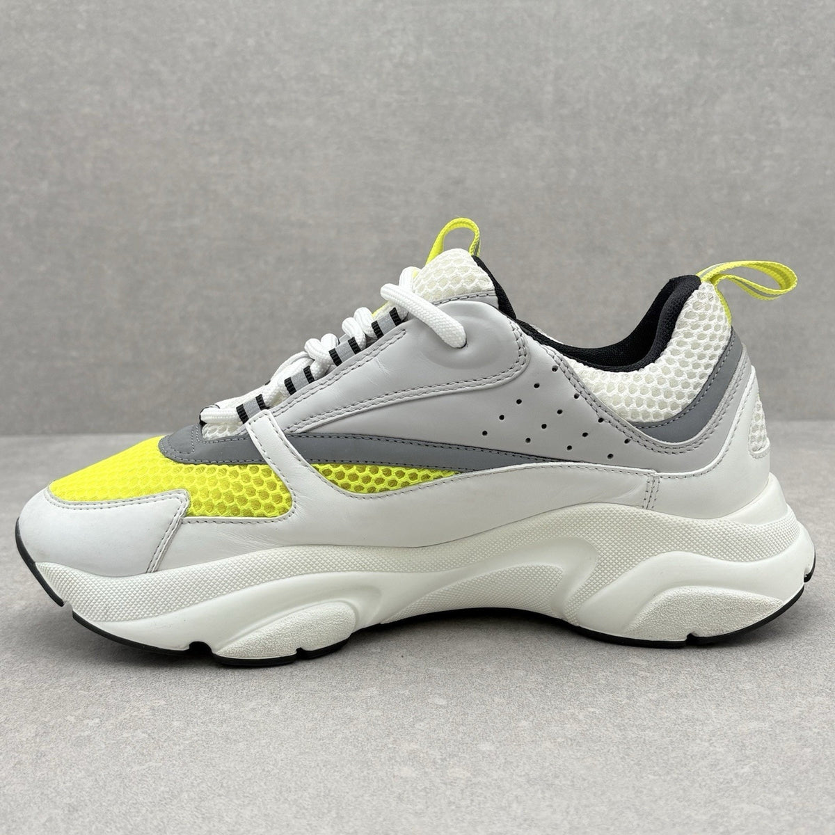 B22 White Yellow — photo 4