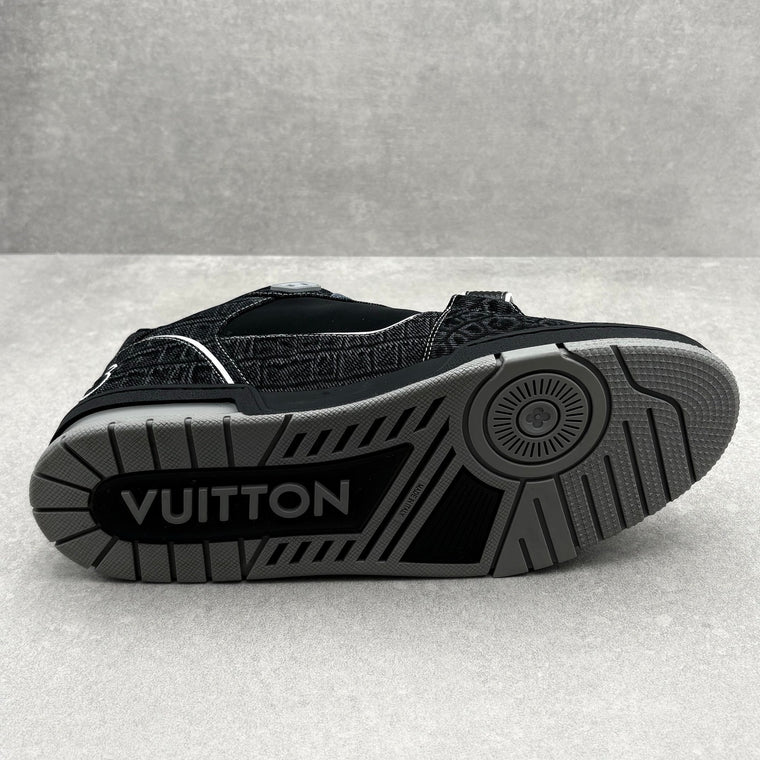 WORN ONCE! Louis Vuitton Crocodile Denim Strap Trainer — photo 12