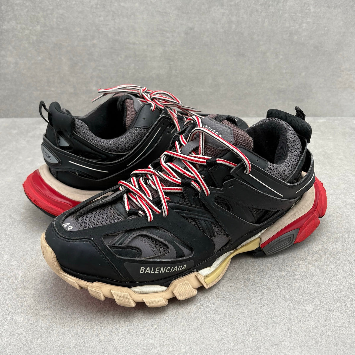 Track Sneaker Black Red