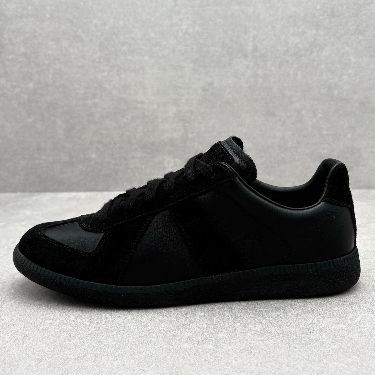 Low Black — photo 8