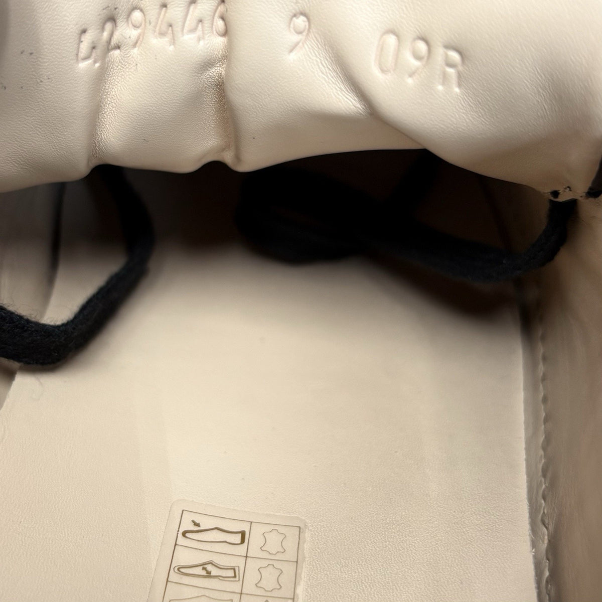 Ace Embroidered Bee Black — photo 14