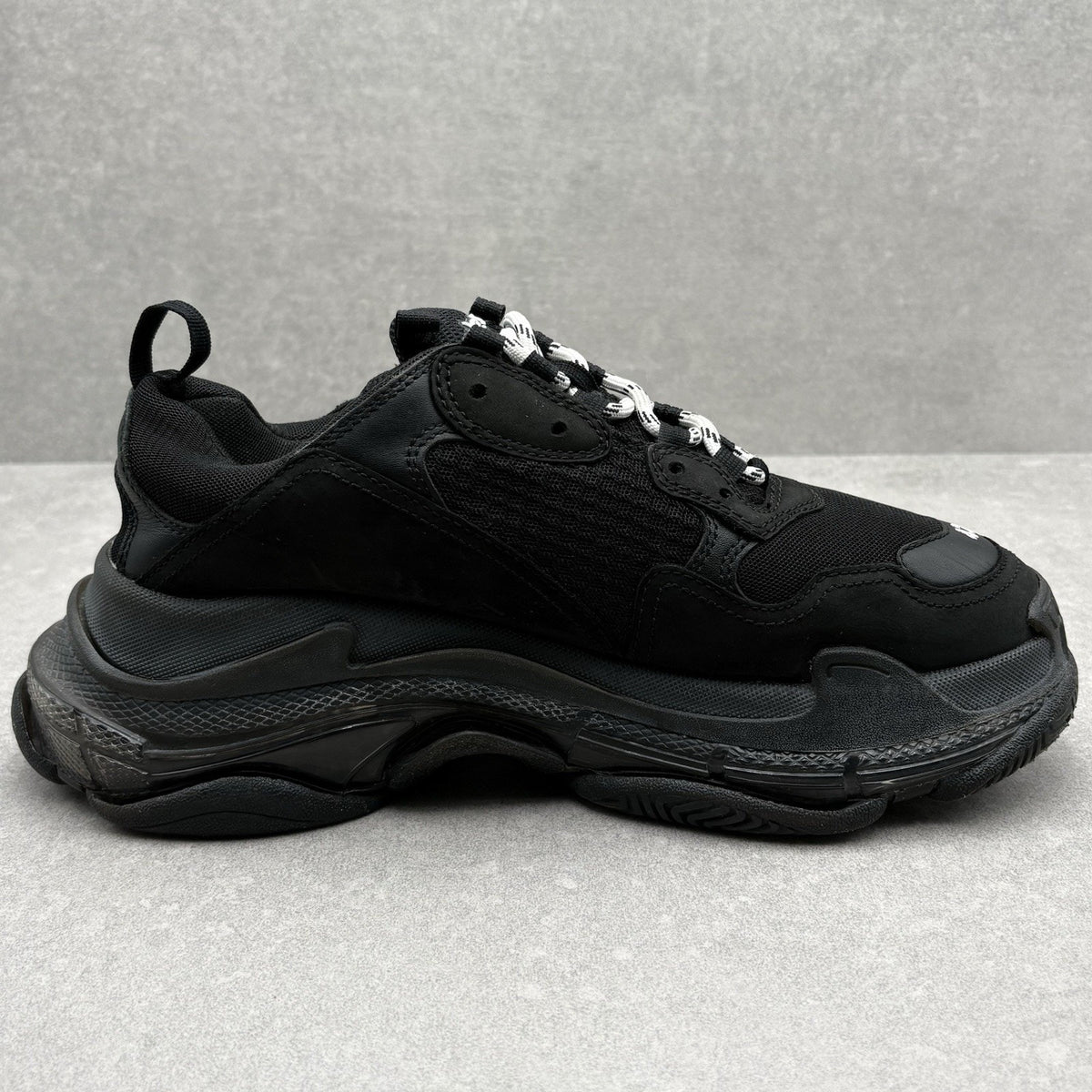 Triple S Clear Sole Black — photo 9