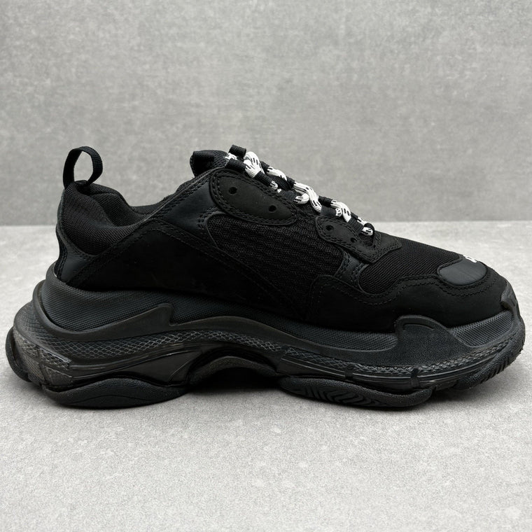 Triple S Clear Sole Black — photo 9