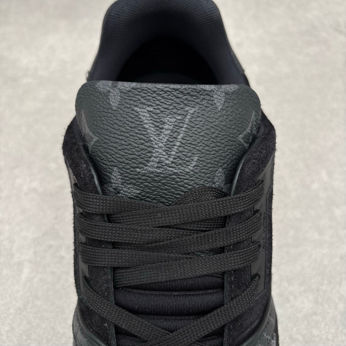 Trainer Black Monogram — photo 12
