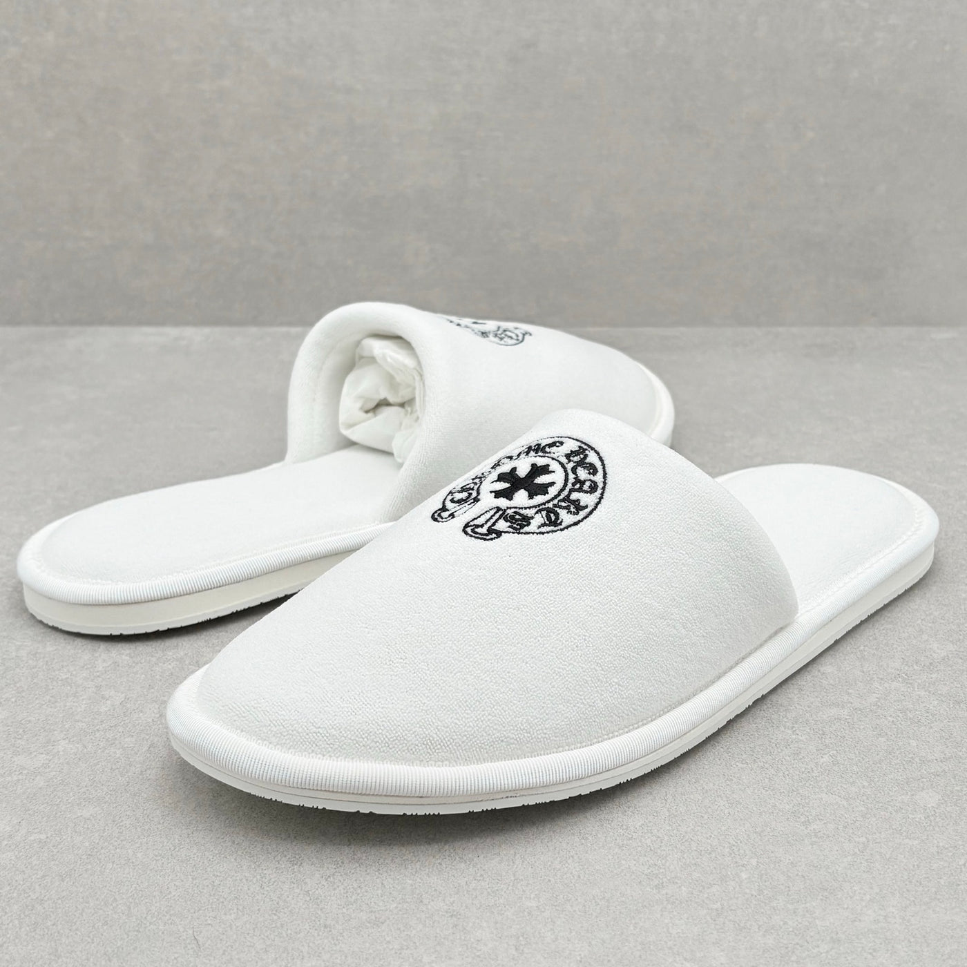 Horseshoe Hotel Slippers White