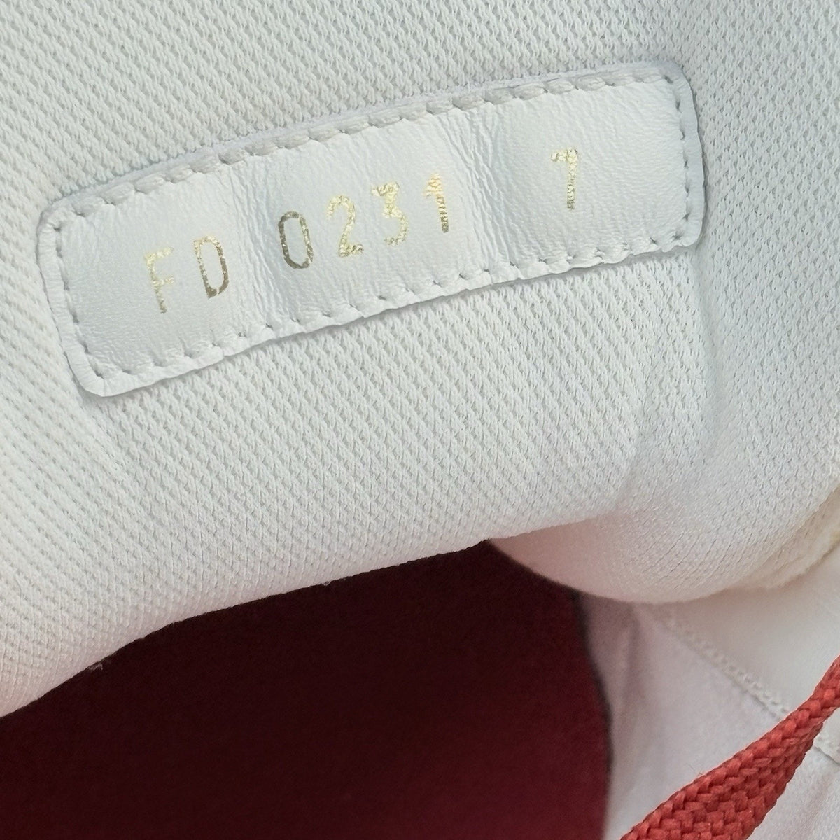 Trainer Red White — photo 14