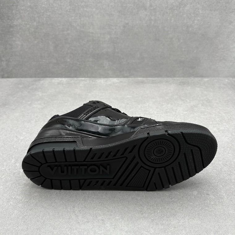 Patent Leather Trainer Black — photo 12