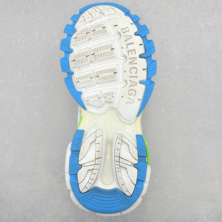 Track White Blue Green — photo 11