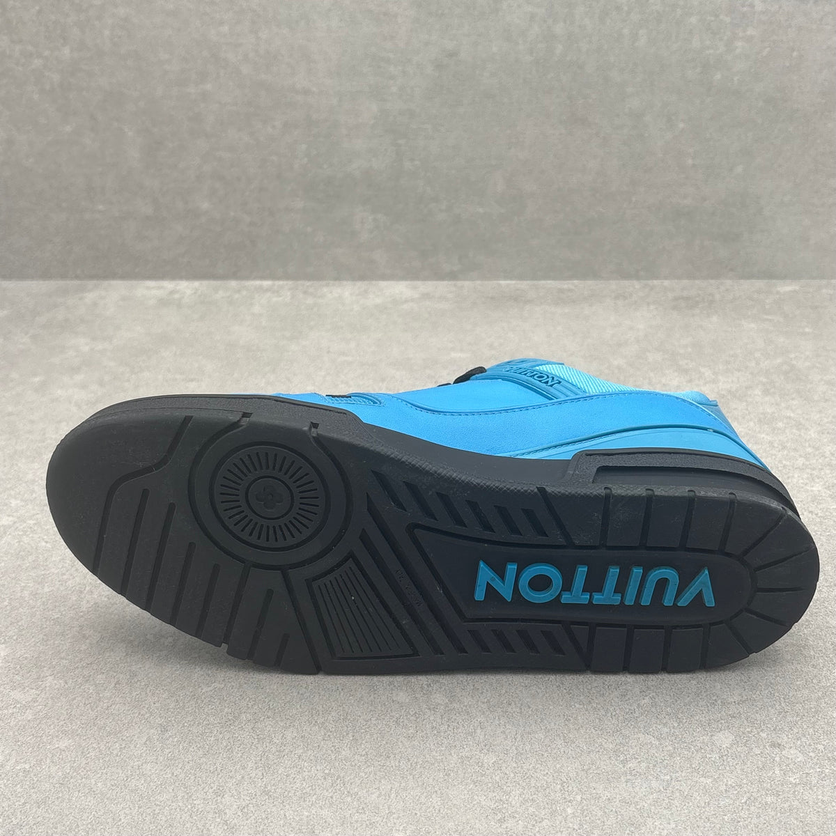 Louis Vuitton Trainer Blue Black — photo 7