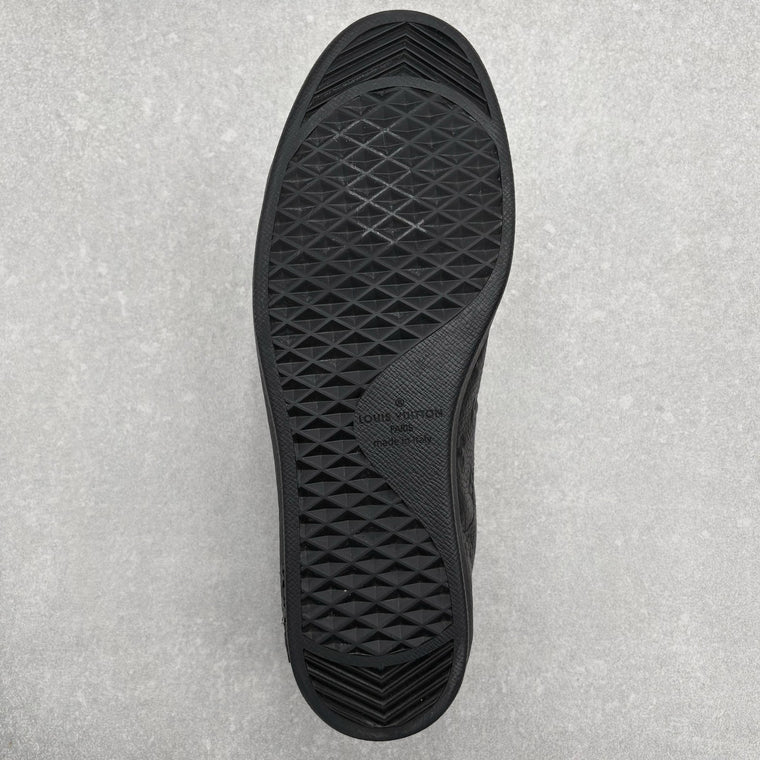 WORN ONCE! Louis Vuitton Luxembourg Monogram Sneaker Black — photo 7