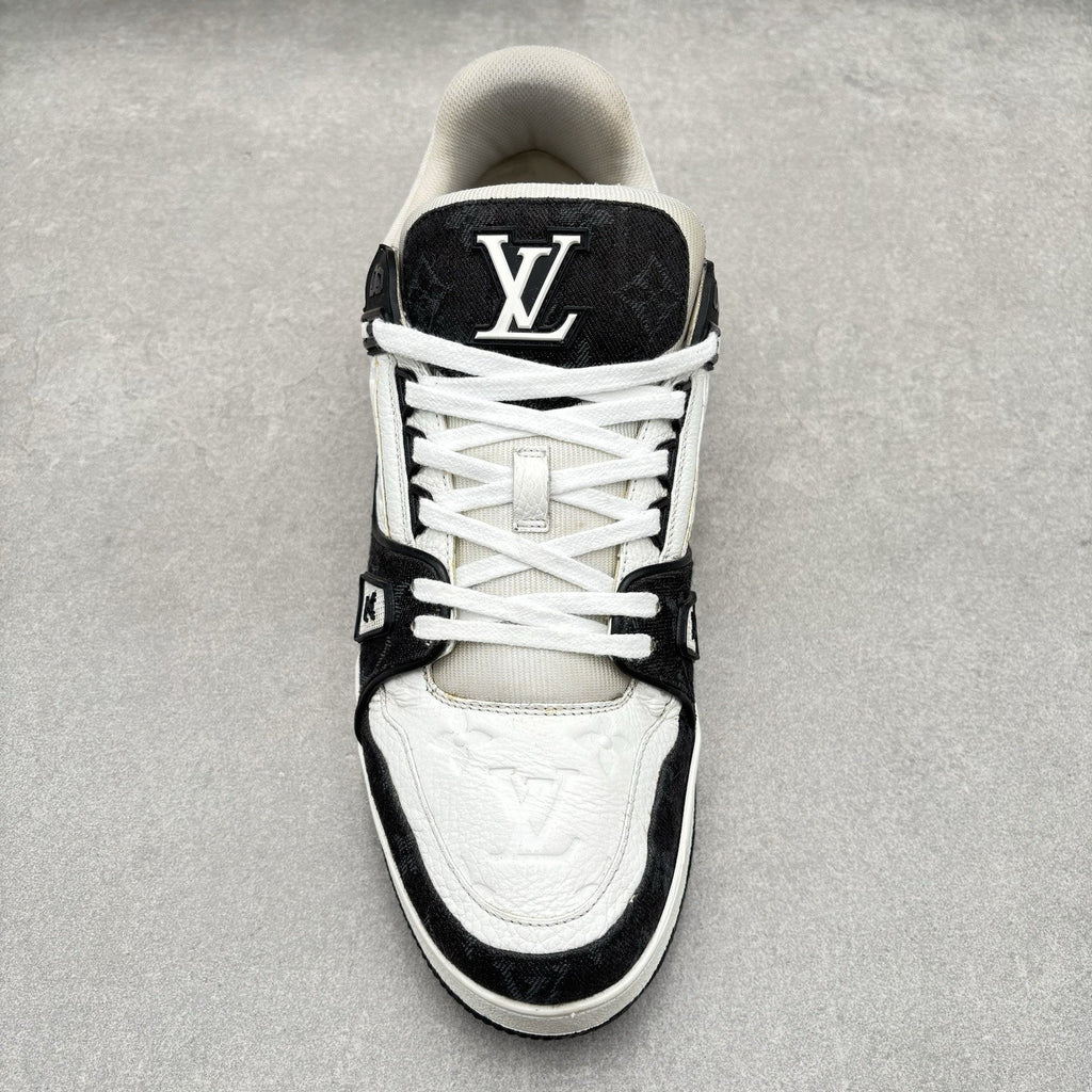 Louis Vuitton Trainer ' Black White ' | Size 9 LV (10-10.5 US)