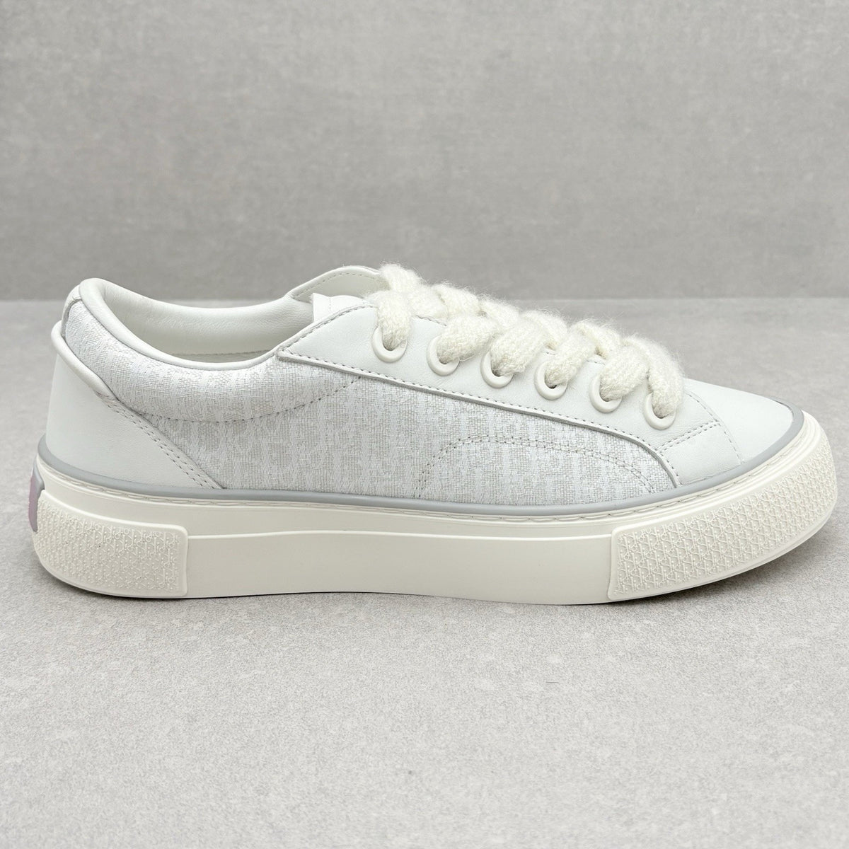 B33 Oblique Low Top White — photo 2