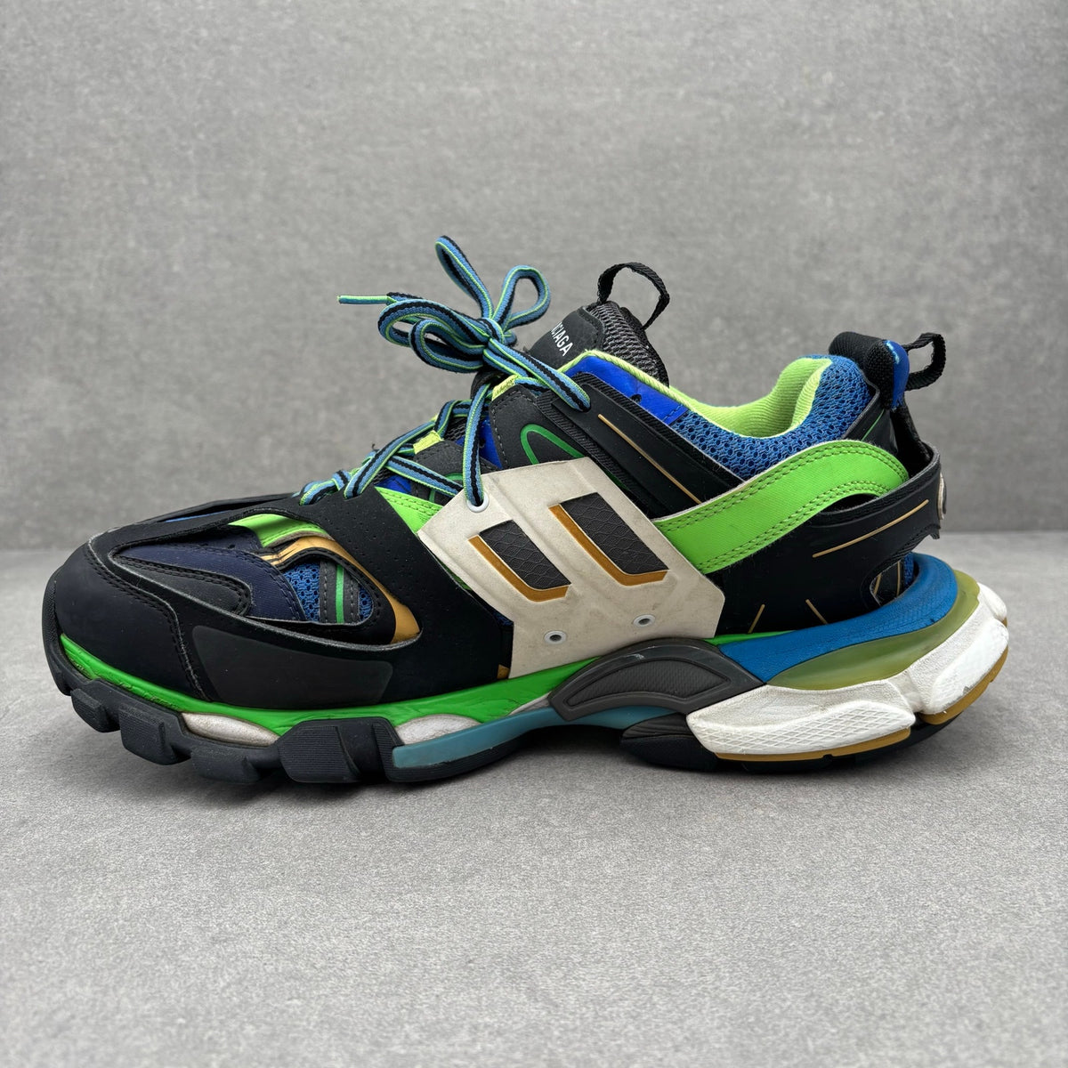 Track Black Green Blue Gold — photo 4