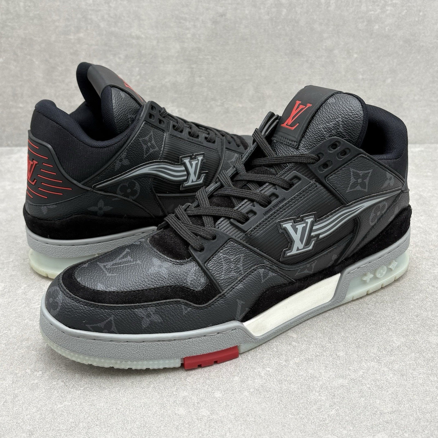 Trainer Mid Black Monogram Red