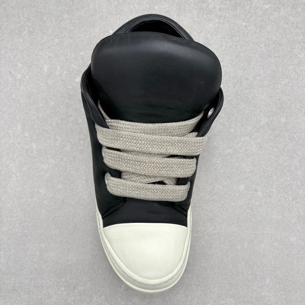 Jumbo Lace Padded Sneaks Low Black — photo 10
