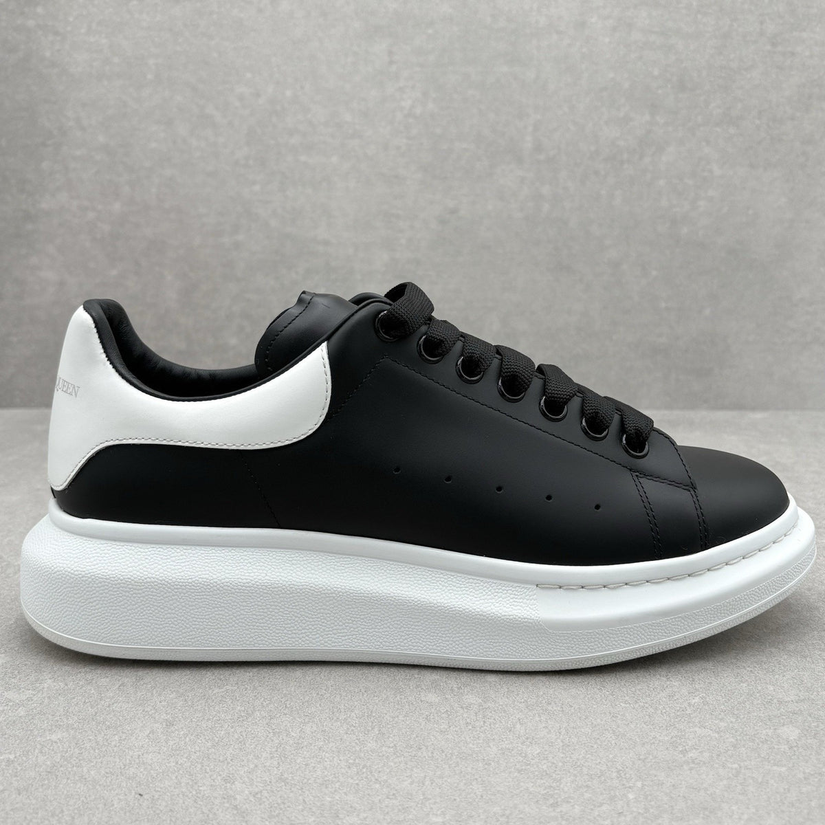 Oversized Sneaker Black White — photo 2