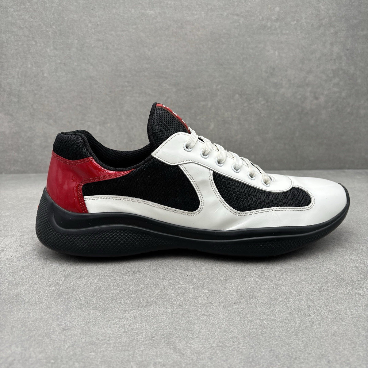 Americas Cup Black White Red — photo 2