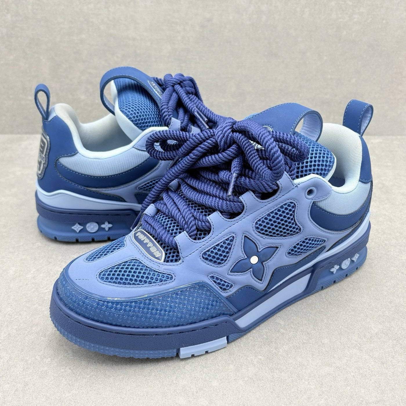 Skate Blue Light Blue