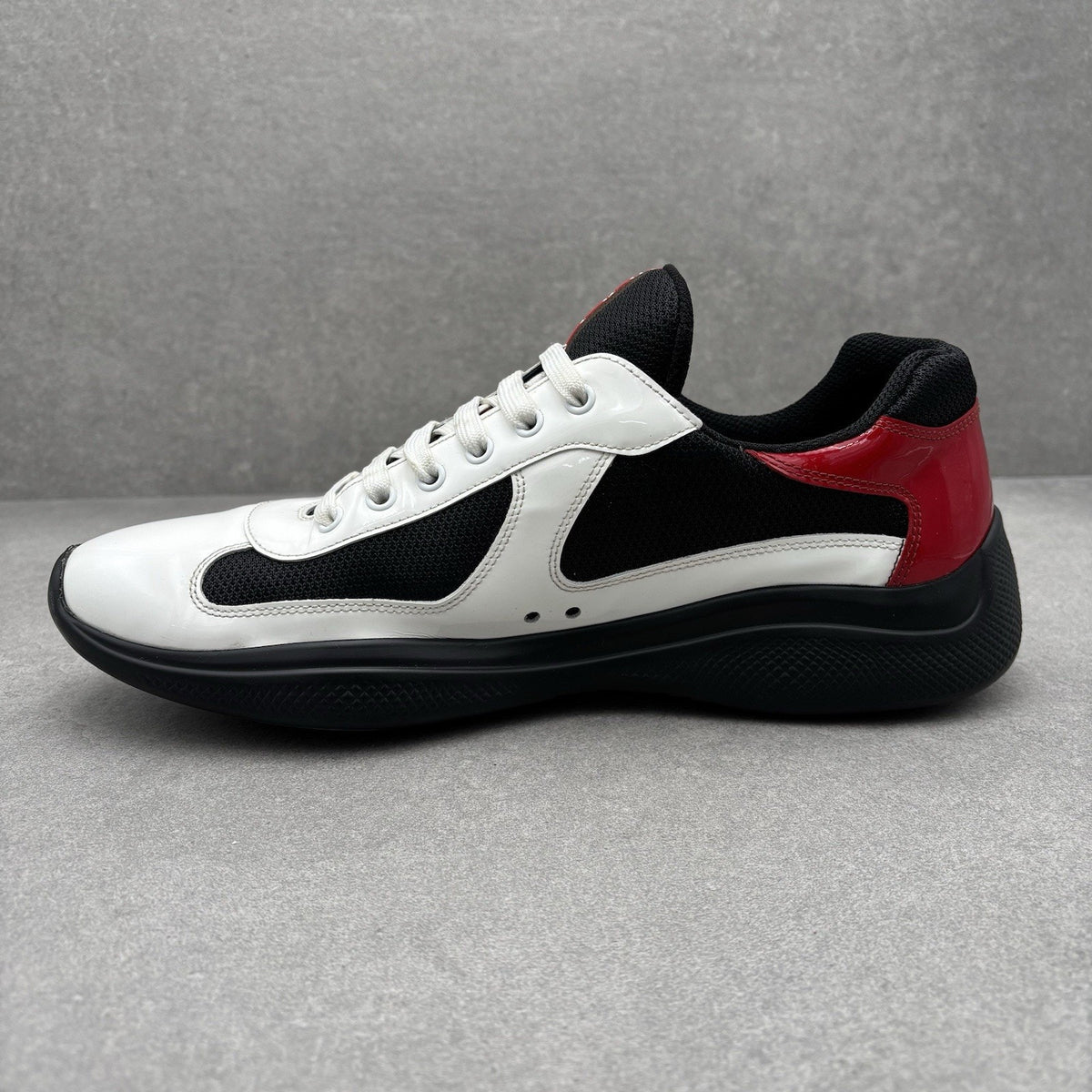 Americas Cup Black White Red — photo 4