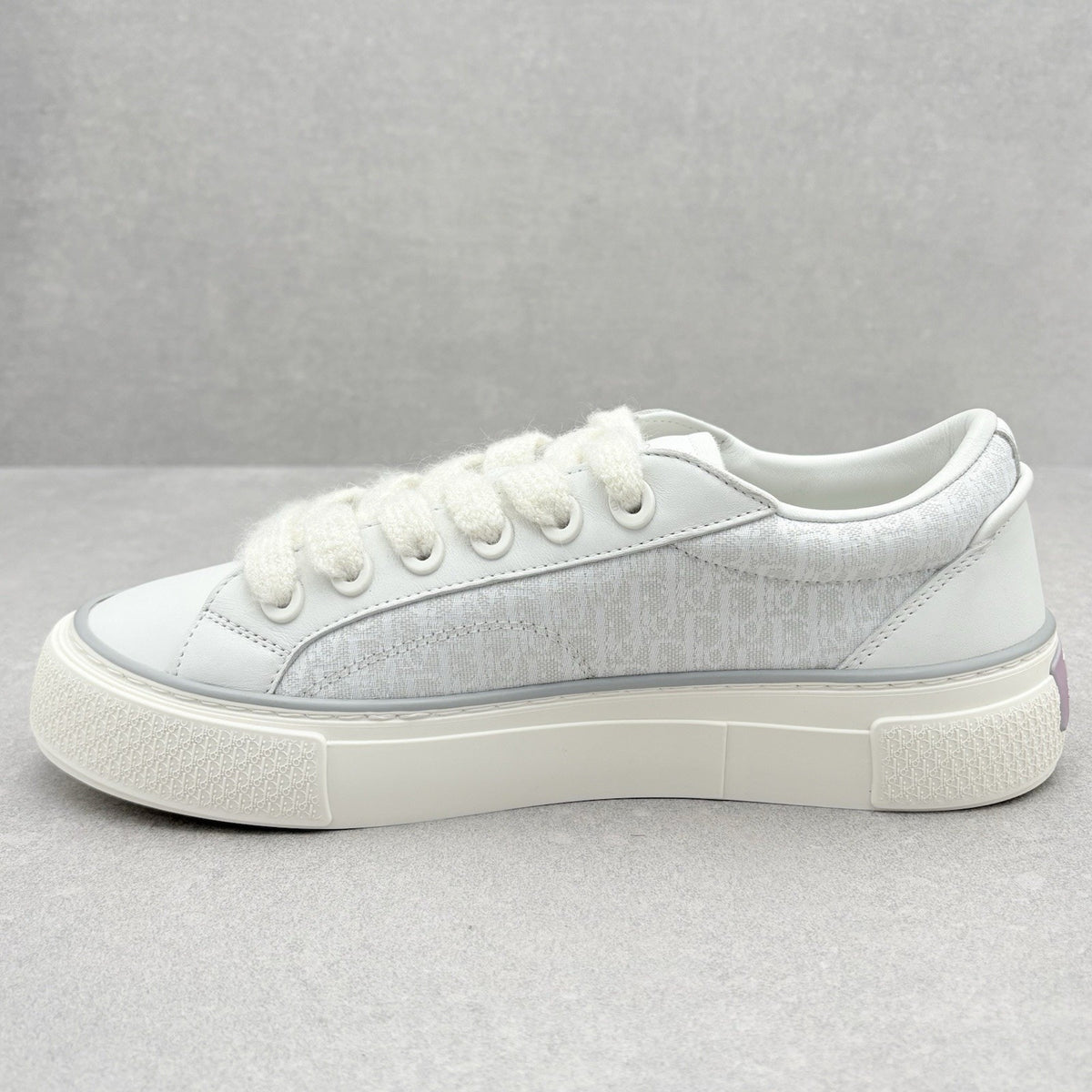 B33 Oblique Low Top White — photo 4