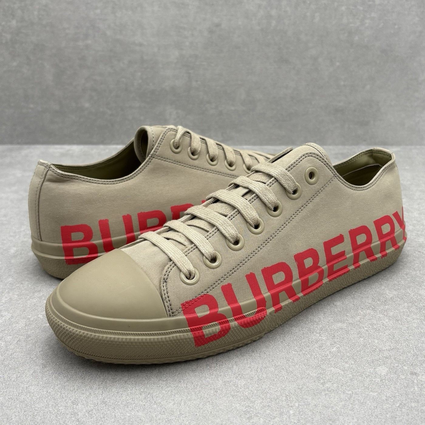 Burberry Gabardine Low Top Beige Red