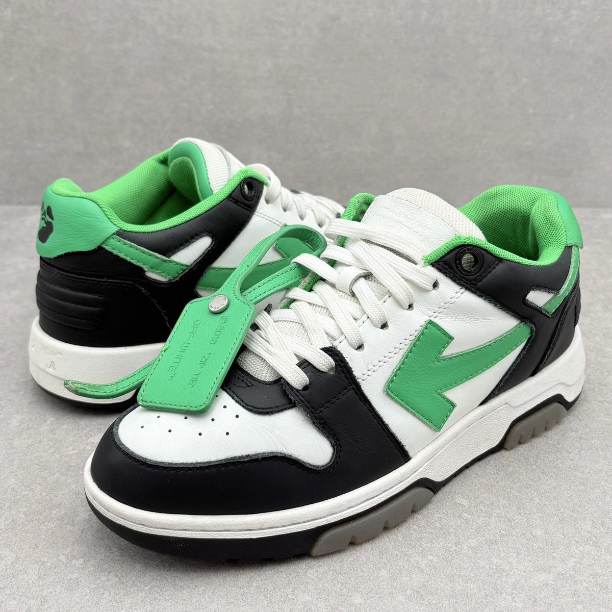 Out of Office Black Green