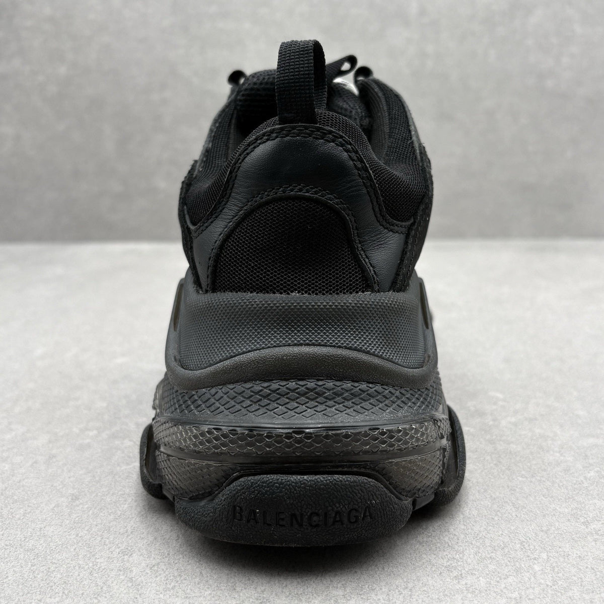 Triple S Clear Sole Black — photo 8