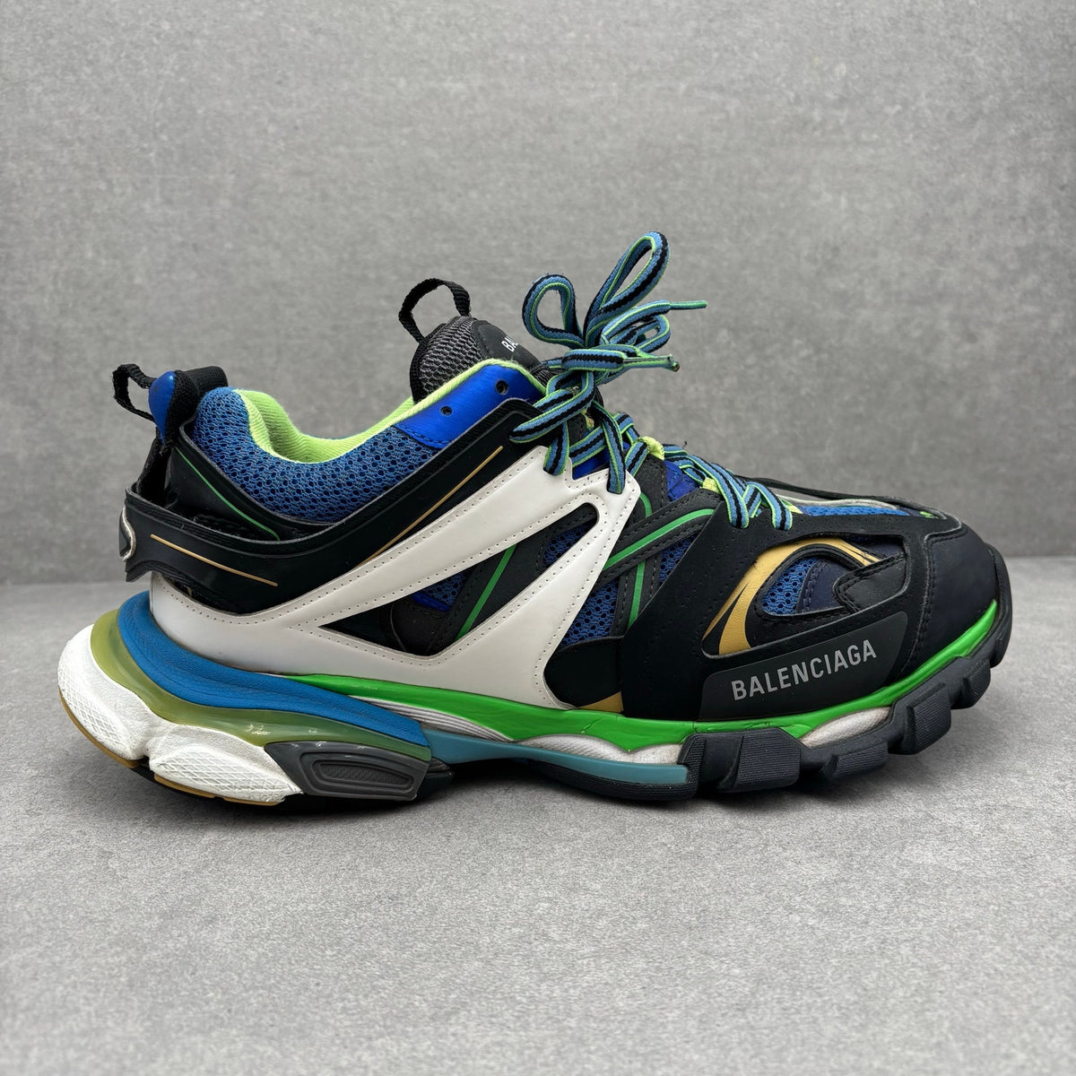 Track Black Green Blue Gold — photo 2