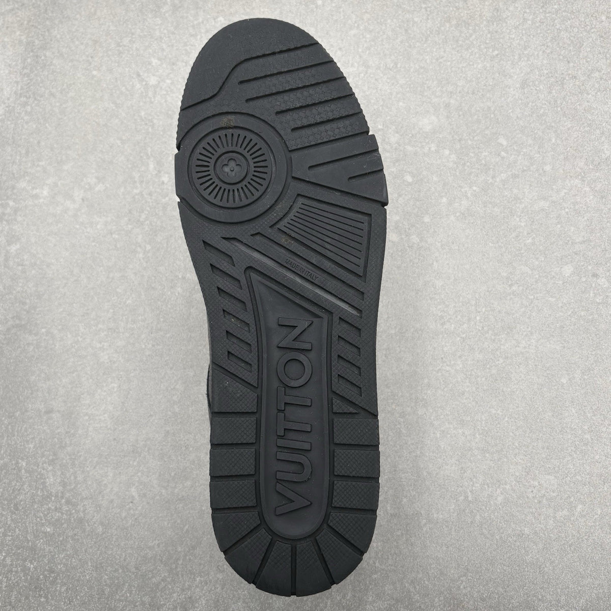 Hardware Calfskin Trainer Black Gold — photo 13