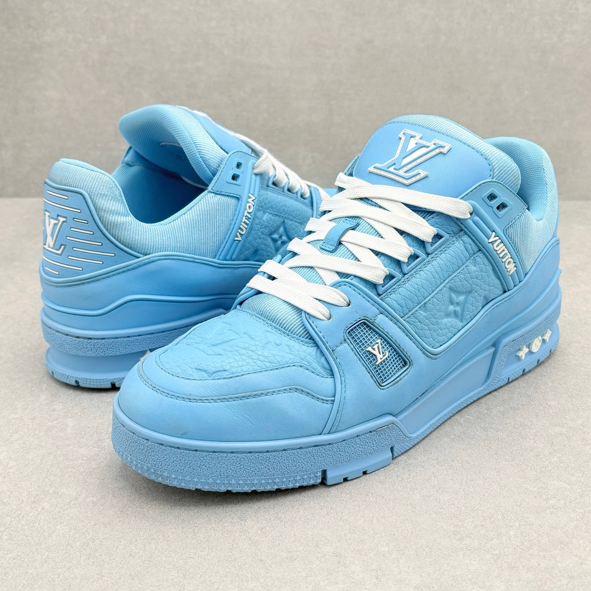 Trainer Sky Blue