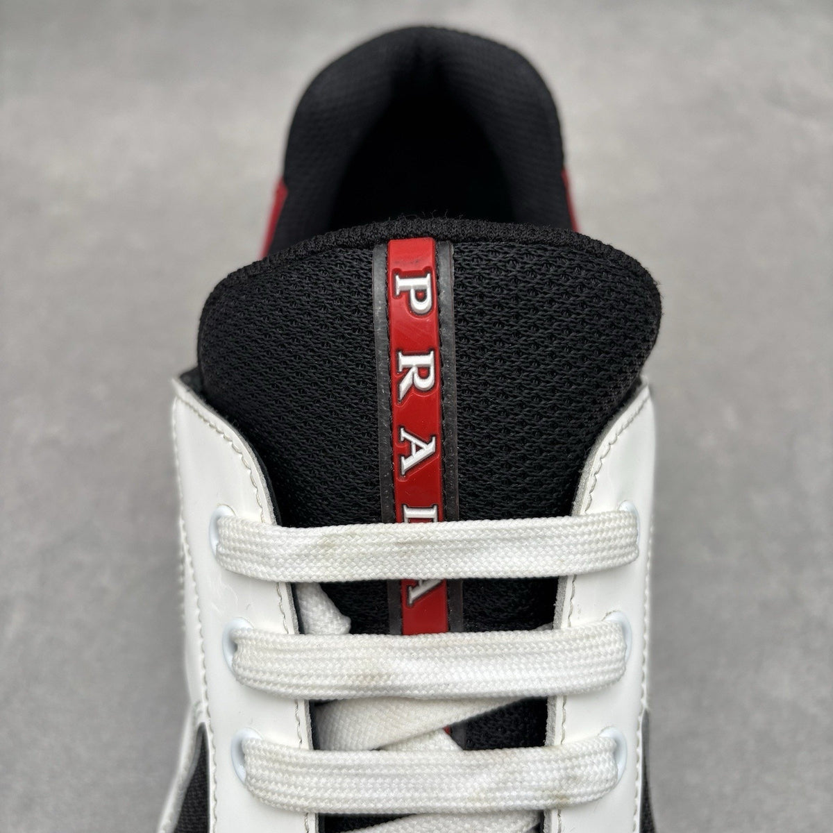 Americas Cup Black White Red — photo 6